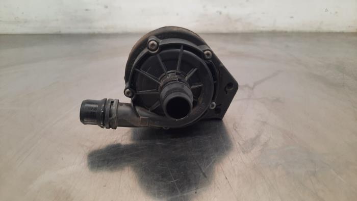 Additional water pump Opel Corsa