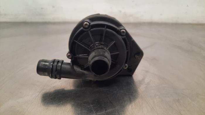 Additional water pump Opel Corsa