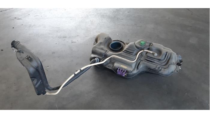 Réservoir de carburant Peugeot 2008