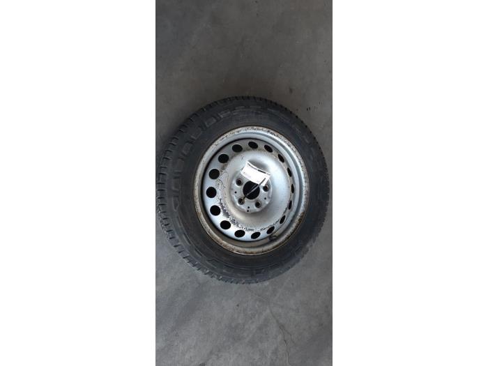 Wheel + tyre Mercedes Vito