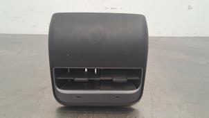 Gebruikte Luchtrooster achter Tesla Model Y (5YJY) Long Range,Performance Prijs € 66,55 Inclusief btw aangeboden door Autohandel Didier