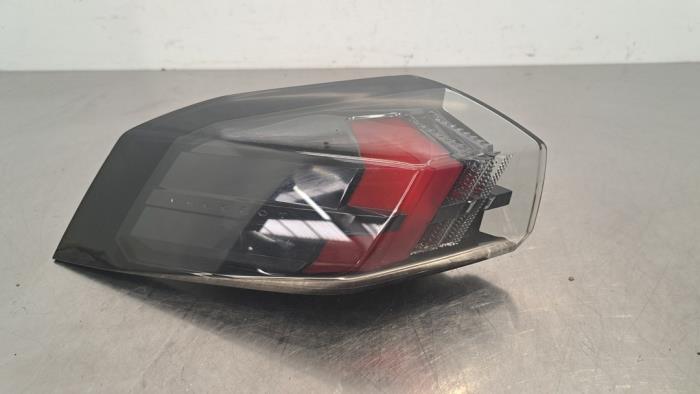 Taillight, left Peugeot 2008