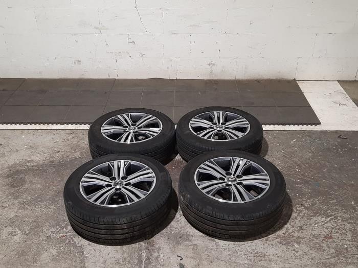 Set of wheels + tyres Renault Megane