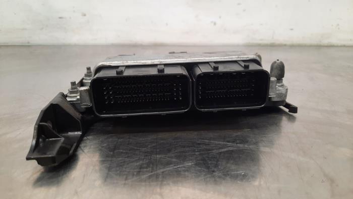 Ordinateur gestion moteur Peugeot 5008