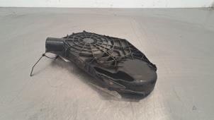 Gebruikte Distributiedeksel Peugeot 5008 II (M4/MC/MJ/MR) 2.0 BlueHDi 180 16V Prijs € 24,20 Inclusief btw aangeboden door Autohandel Didier