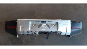 Gebruikte Achterbumper Landrover Defender II 2.0 D240 Prijs € 726,00 Inclusief btw aangeboden door Autohandel Didier