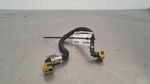 Gebruikte Brandstofleiding Landrover Defender II 2.0 D240 Prijs € 48,40 Inclusief btw aangeboden door Autohandel Didier