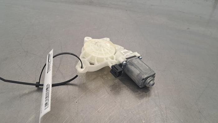 Door window motor Mercedes EQA