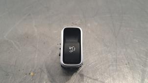 Gebruikte Schakelaar achterklep Mercedes EQA (N243) 250 67 kWh Prijs € 24,20 Inclusief btw aangeboden door Autohandel Didier