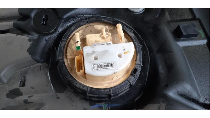 Electric fuel pump Peugeot 5008