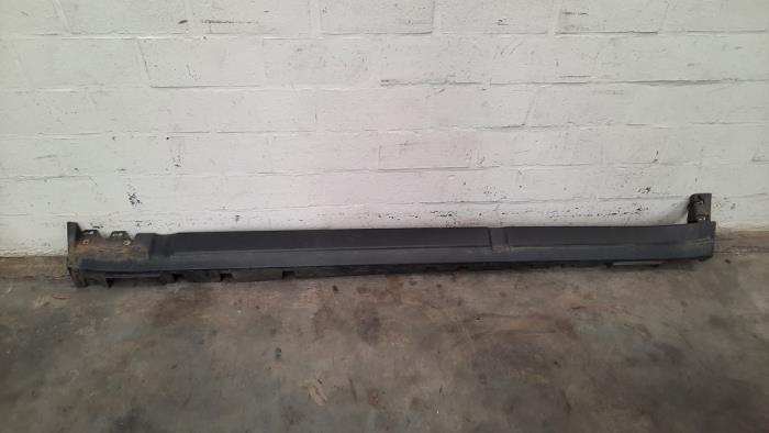 Door sill left Landrover Defender