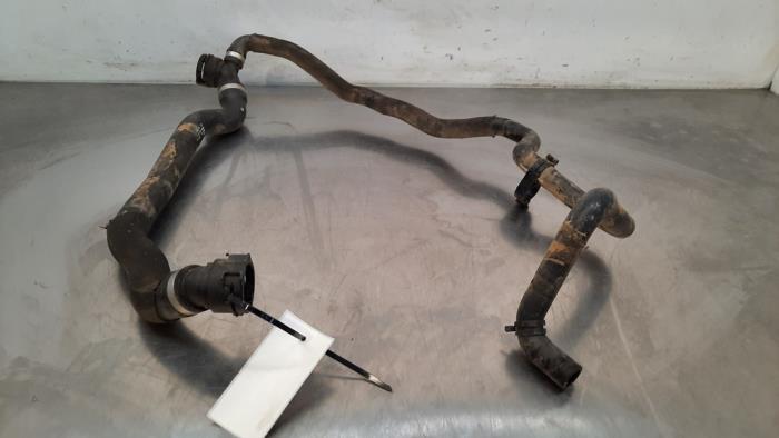 Radiator hose BMW X2