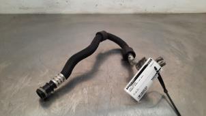 Gebruikte Airco Leiding Maserati Ghibli III 3.0 Diesel Prijs € 54,45 Inclusief btw aangeboden door Autohandel Didier