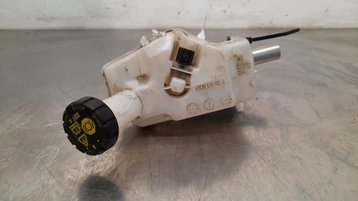 Master cylinder Renault Captur