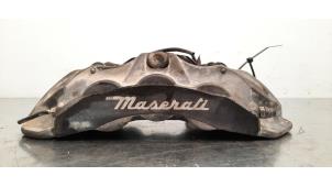 Gebruikte Remklauw (Tang) links-voor Maserati Ghibli III 3.0 Diesel Prijs € 266,20 Inclusief btw aangeboden door Autohandel Didier