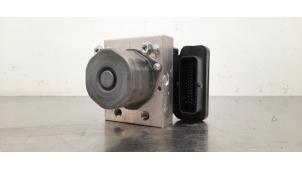 Gebruikte ABS Pomp Maserati Ghibli III 3.0 Diesel Prijs € 266,20 Inclusief btw aangeboden door Autohandel Didier