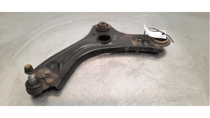 Front wishbone, left Renault Captur