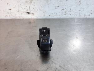 Gebruikte Schakelaar handrem Opel Insignia 2.0 CDTI 16V 130 Ecotec Prijs € 18,15 Inclusief btw aangeboden door Autohandel Didier