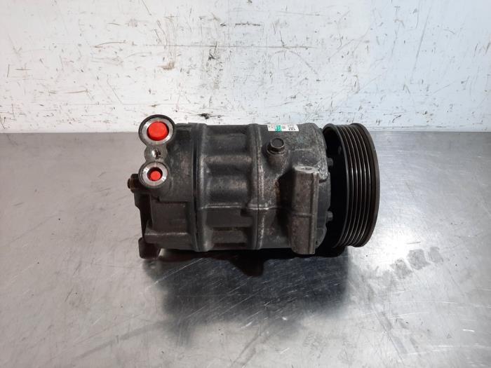 Air conditioning pump Opel Insignia