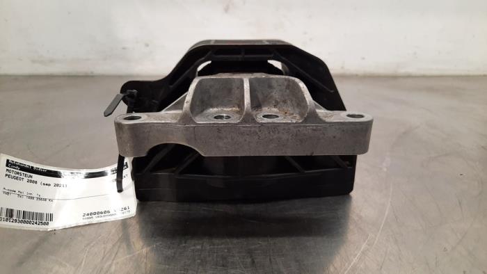 Engine mount Peugeot 2008