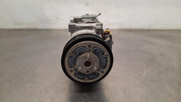 Air conditioning pump Peugeot 2008