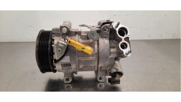 Air conditioning pump Peugeot 208