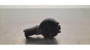 Gebruikte Regensensor Peugeot 508 (F3/FB/FH/FP) 1.5 BlueHDi 130 Prijs € 42,35 Inclusief btw aangeboden door Autohandel Didier