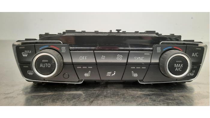 Air conditioning control panel BMW 2-Serie