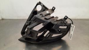 Gebruikte Bumpersteun rechts-achter Citroen C5 Aircross I (A4/AC/AJ/AR) 1.2 e-THP PureTech 130 Prijs € 30,25 Inclusief btw aangeboden door Autohandel Didier