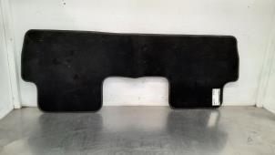 Gebruikte Matten Set Peugeot 5008 II (M4/MC/MJ/MR) 1.2 12V e-THP PureTech 130 Prijs € 36,30 Inclusief btw aangeboden door Autohandel Didier