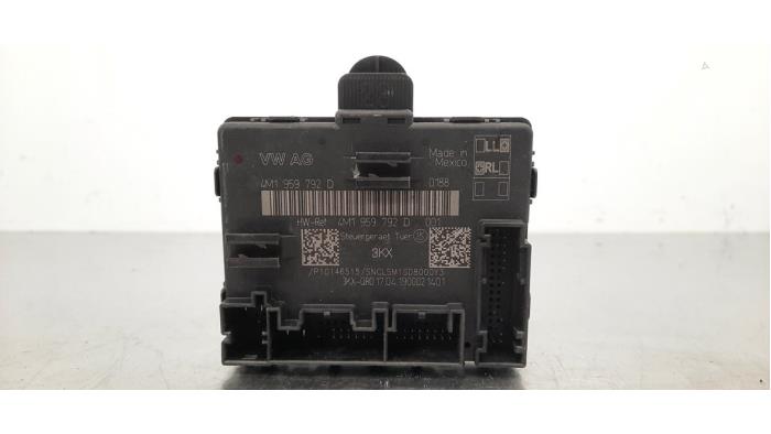 Module verrouillage central des portes Audi Q5
