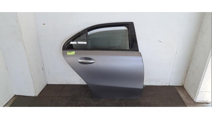 Portière 4portes arrière droite Mercedes A-Klasse