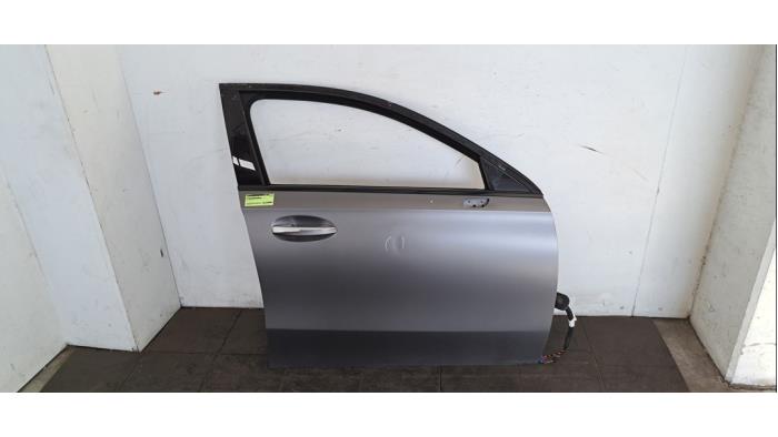 Portière 4portes avant droite Mercedes A-Klasse