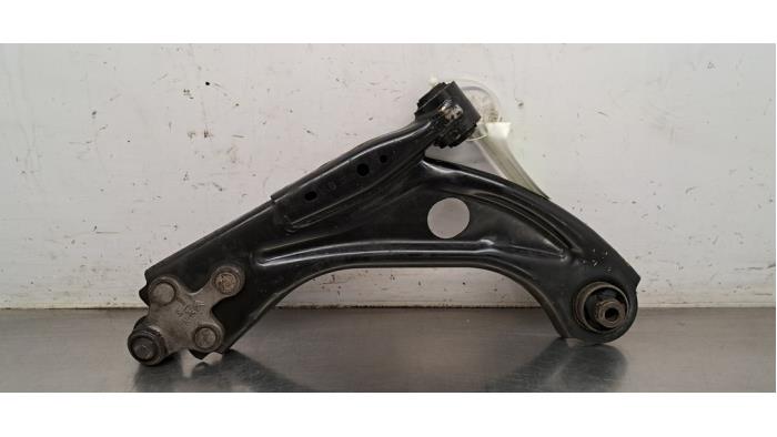 Bras de suspension avant droit Peugeot Rifter