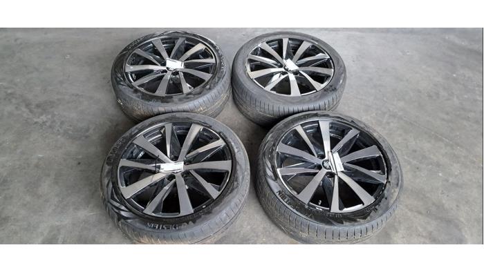Kit jantes + pneumatiques Peugeot 508