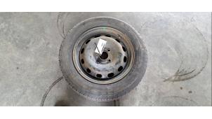 Gebruikte Reserveband Ford Transit Courier 1.0 Ti-VCT EcoBoost 12V Prijs € 66,55 Inclusief btw aangeboden door Autohandel Didier