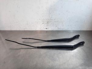 Gebruikte Ruitenwisserarm set Citroen Jumpy 2.0 Blue HDI 120 Prijs € 42,35 Inclusief btw aangeboden door Autohandel Didier