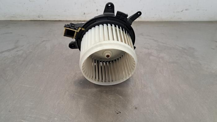 Moteur de ventilation chauffage Peugeot 5008