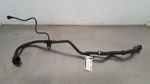 Gebruikte Koelwaterslang Mercedes C (W205) C-220 2.2 CDI BlueTEC, C-220 d 16V Prijs € 36,30 Inclusief btw aangeboden door Autohandel Didier