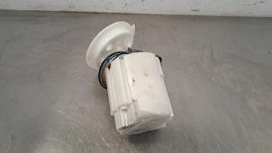 Gebruikte Tank element Pomp BMW 1 serie (F40) 118i 1.5 TwinPower 12V Prijs € 96,80 Inclusief btw aangeboden door Autohandel Didier