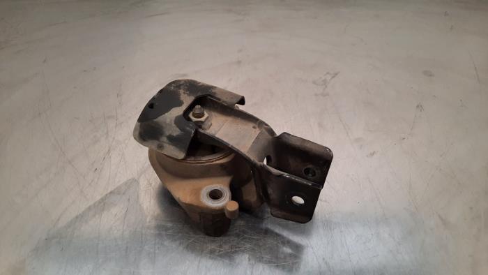 Support moteur Toyota Pro-Ace