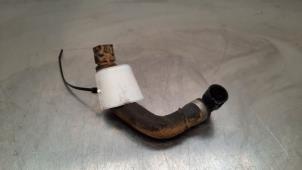 Gebruikte Radiateurslang Mercedes GLB AMG (247.6) 2.0 35 AMG Turbo 16V 4-Matic Prijs € 24,20 Inclusief btw aangeboden door Autohandel Didier