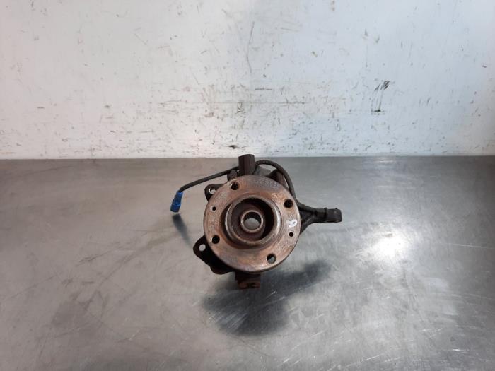 Joint avant gauche Peugeot 208