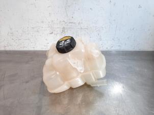 Gebruikte Expansievat Volvo XC60 II (UZ) 2.0 D4 16V Prijs € 30,25 Inclusief btw aangeboden door Autohandel Didier