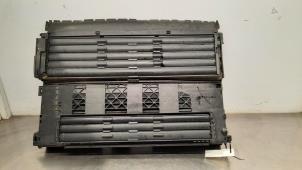 Gebruikte Luchtgeleider Peugeot 3008 II (M4/MC/MJ/MR) 1.2 12V e-THP PureTech 130 Prijs € 459,80 Inclusief btw aangeboden door Autohandel Didier