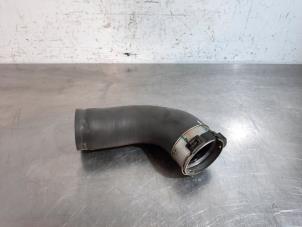 Gebruikte Intercooler Slang Volvo XC60 II (UZ) 2.0 D4 16V Prijs € 42,35 Inclusief btw aangeboden door Autohandel Didier