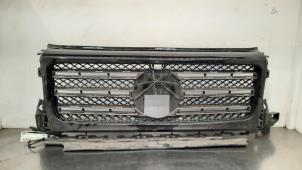 Gebruikte Grille Mercedes G (463) G 400 d 2.9 24V Prijs € 266,20 Inclusief btw aangeboden door Autohandel Didier