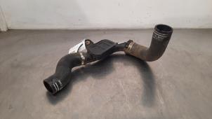 Gebruikte Intercooler Buis Jeep Compass II (MP) 1.6 D 16V Multijet II Prijs € 66,55 Inclusief btw aangeboden door Autohandel Didier