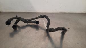 Gebruikte Radiateurslang Renault Clio V (RJAB) 1.6 E-Tech 140 16V Prijs € 30,25 Inclusief btw aangeboden door Autohandel Didier