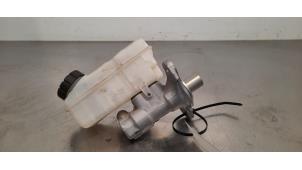 Gebruikte Hoofdremcilinder Renault Captur (2R) 1.2 TCE 16V EDC Prijs € 42,35 Inclusief btw aangeboden door Autohandel Didier